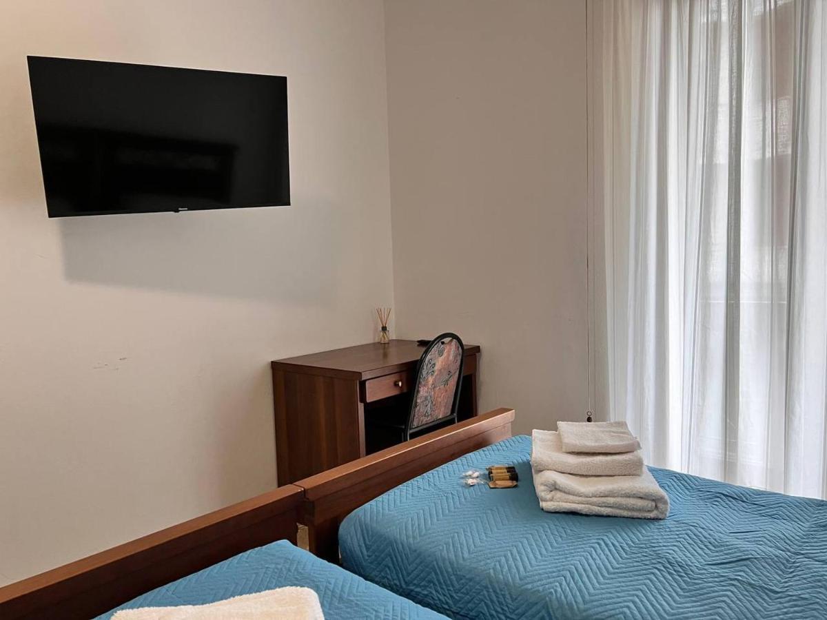 Casa Radiosa Varese Rooms Экстерьер фото